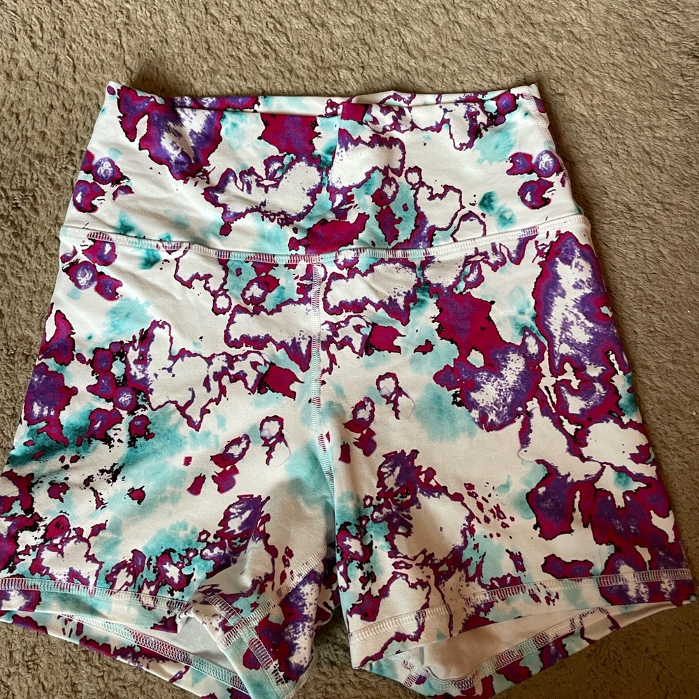 Fleo true high shorts- medium